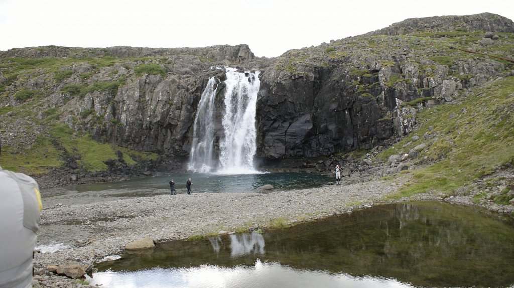 Wasserfall bei Reykjarfjördur